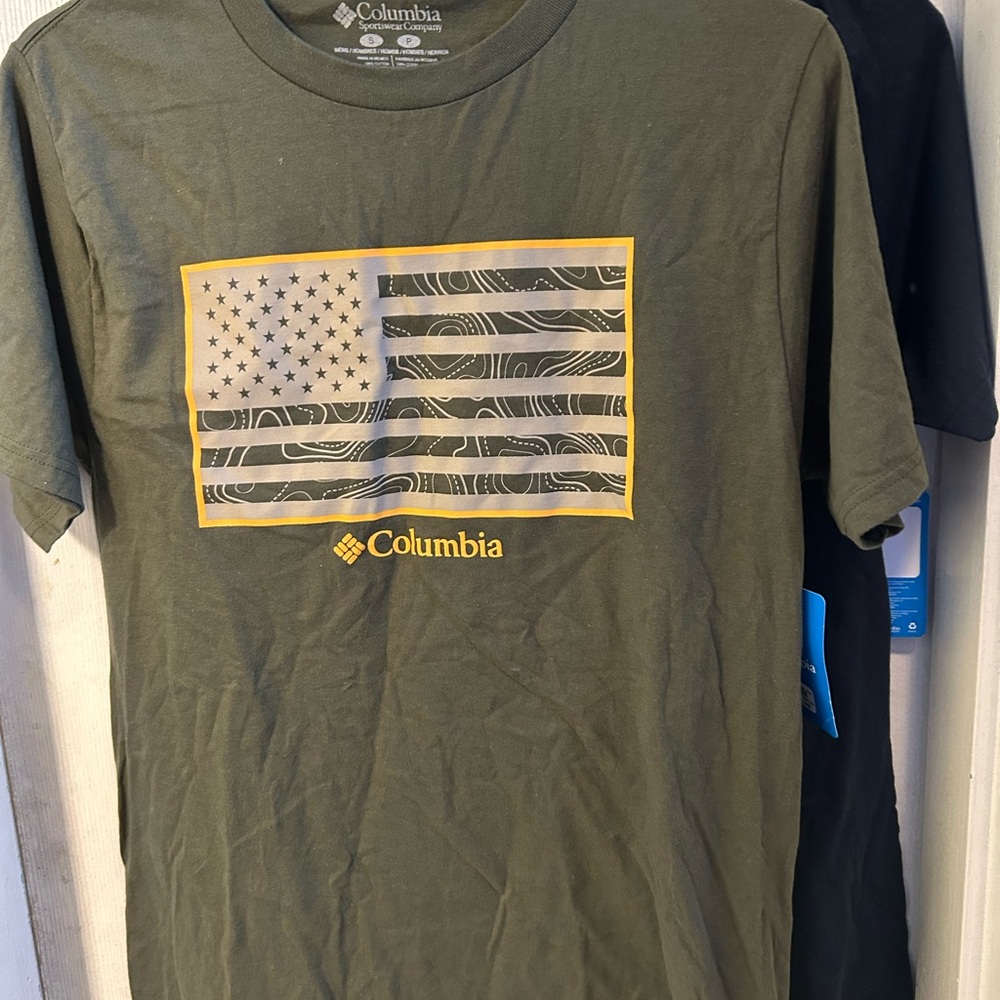 Columbia American Flag Men’s Shirts Small Green Blue Lot Of 2 NEW